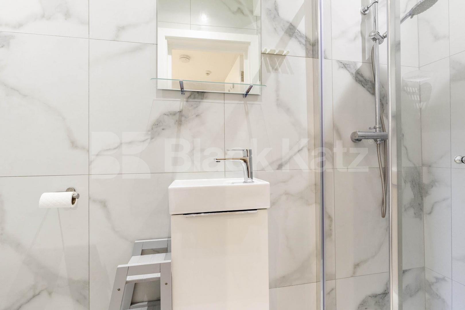 Stylish Refurbished 1 Bed Apartment in Bell Street mins to Regents Park Bell Street, Marylebone